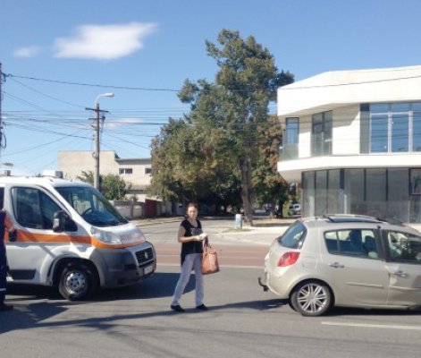 Accident pe trecere, provocat de un taximetrist